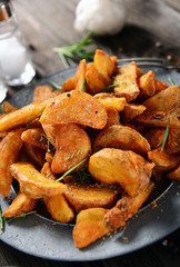 Potato wedges with herbs