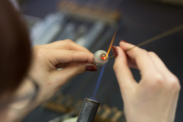 fabrication of eye prosthesis of glass