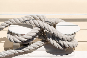 Corde de bateau et nœud marin (Arcachon, France)