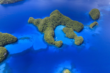 Wreck Snorkeling Tour at Palau Rock Island - World heritage site -