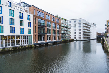 Obraz premium Canal and modern buildings in London, England, United Kingdom
