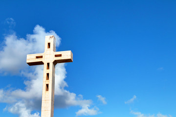 La croix de la Pointe des châteaux en Guadeloupe