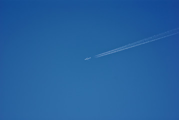 Aereo di linea in volo