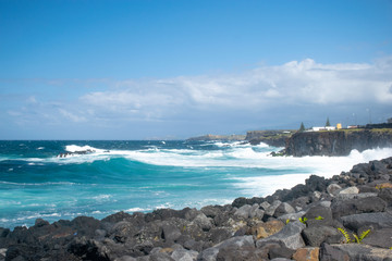 Ocean crash on the rocks