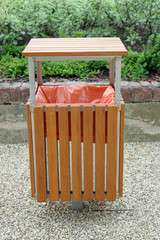 Modern litter bin