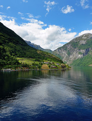 Naklejka na ściany i meble Geiranger Fjord, Norway 