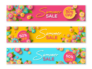 Fototapeta na wymiar Summer sale banners with flowers