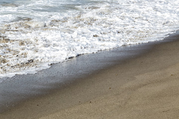 The Waves in the Coastline