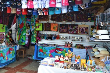 Fototapeta na wymiar Mercado e Artesanías Panamá