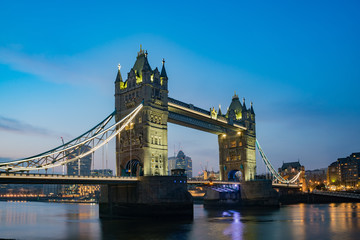 Fototapeta na wymiar Night view of the historical and beautiful Tower Bridge
