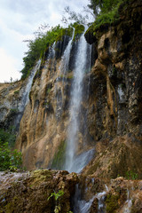 Obraz premium Beautiful mountain waterfall