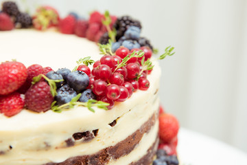 Cake with fresh berries. Close-up. Selective focus