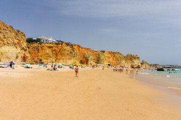 Fototapeta na wymiar Praia dos Tres Castelos, Portimao, Algarve (Portugal)