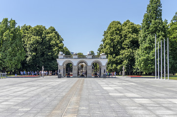 Fototapeta na wymiar Tomb of the Unknown Soldier in Warsaw, Poland