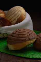 Pan dulce concha de chocolate