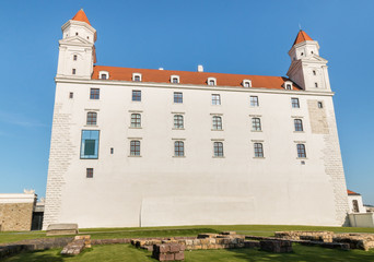 wide angle view of exterior walls of Bratislava Castle, Bratislavsky hrad, in Bratislava, Slovakia © Patrik Stedrak