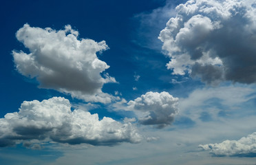 Naklejka na ściany i meble Sky with clouds - cotton clouds (céu com nuvens - nuvens de algodão)