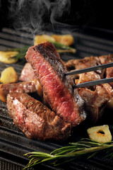 ビーフステーキ　Grilled beef steak