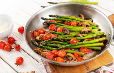 Asparagus Cooked with Cherry Tomatoes and Mushrooms
