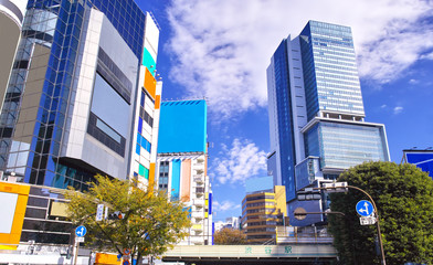 渋谷駅西口のスクランブル交差点から見た風景
