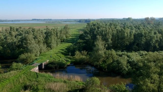 Drone footage from national park the Biesbosch. This beautiful nature reserve has a lot of flora and fauna. The park is situated in the province of North-Brabant in the Netherlands.