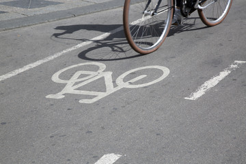 Fototapeta na wymiar Bike Path in Copenhagen