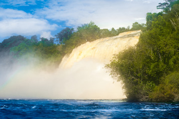 Salto Golondrina in Laguna de Canaima, Venezuela