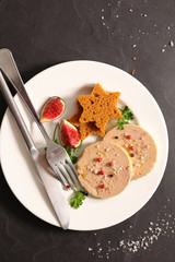 foie gras with gingerbread toast