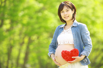 若い妊婦