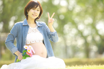 若い妊婦