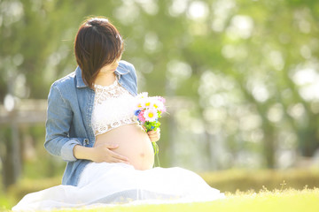 若い妊婦