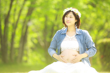 若い妊婦