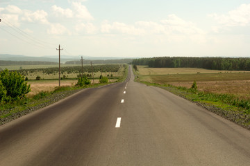 route without cars in summer close up asphalt perspective