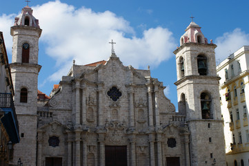 Fototapeta na wymiar CAthédrale de La Havane