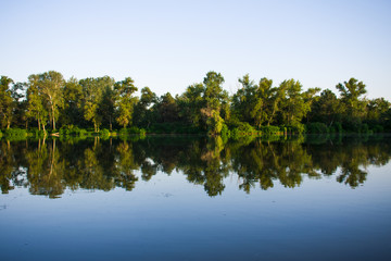 Fototapeta na wymiar landscape on the river