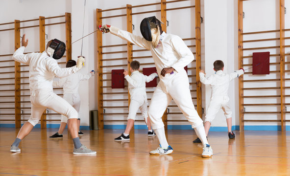 fencers trains in pairs