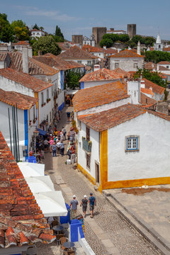 Obidos is the classic Portuguese fortified town, and is one of the most picturesque locations in Portugal. Obidos is famous for the Ginginha liqueur production