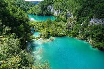 Fototapeta na wymiar Wasserfälle an der Plitwitzer Seen in Kroatien - Plitvice