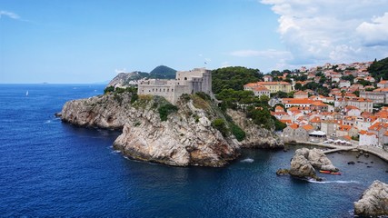 Fototapeta na wymiar Blick auf Dubrovnik - Stadtmauer - Kroatien