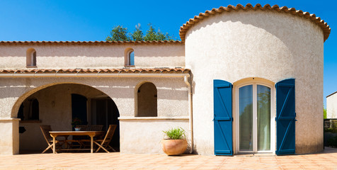 maison avec tour