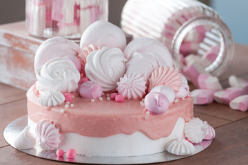 Obraz na płótnie Canvas Pink cake