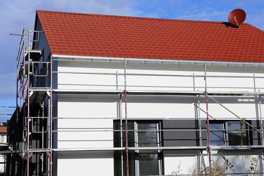 Wohnhaus mit neuem Fassadenanstrich
