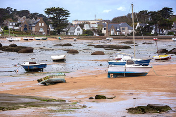 boats at low tide