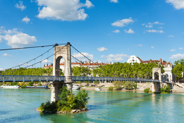 Obraz premium Gateway College walking bridge over Rhone river