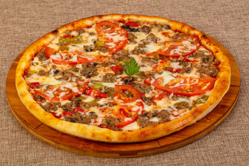 Pizza with minced meat