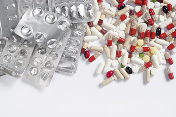 Medical capsules and pills