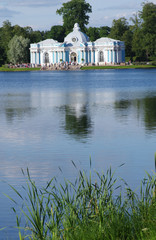 Obraz premium TSARSKOE SELO, ST. PETERSBURG, RUSSIA - August, 2017: Grotto pavilion in tte park