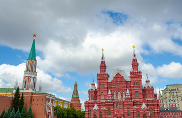 Fototapeta premium The building of the historical museum and the Kremlin tower in Moscow