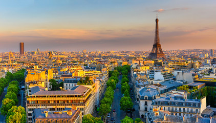 Fototapety  Panoramę Paryża z Wieżą Eiffla w Paryżu, Francja. Panoramiczny widok na zachód słońca w Paryżu?