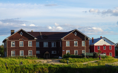 Fototapeta na wymiar Residential houses in the Bay of Well being on Solovki